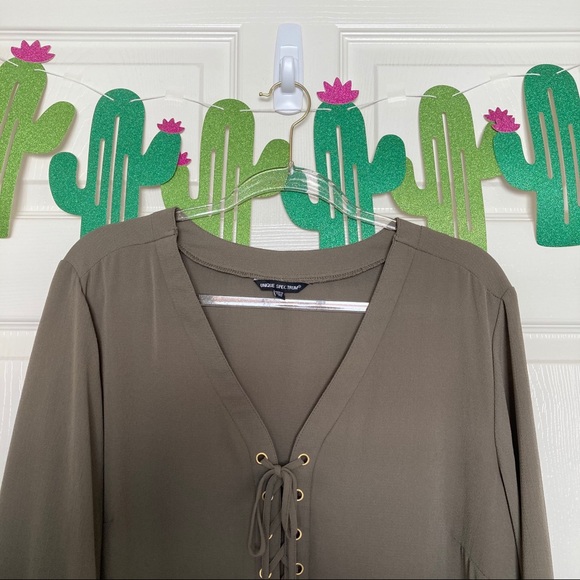 Unique Spectrum Army Green Lace Front Boho Tunic - Picture 3 of 10